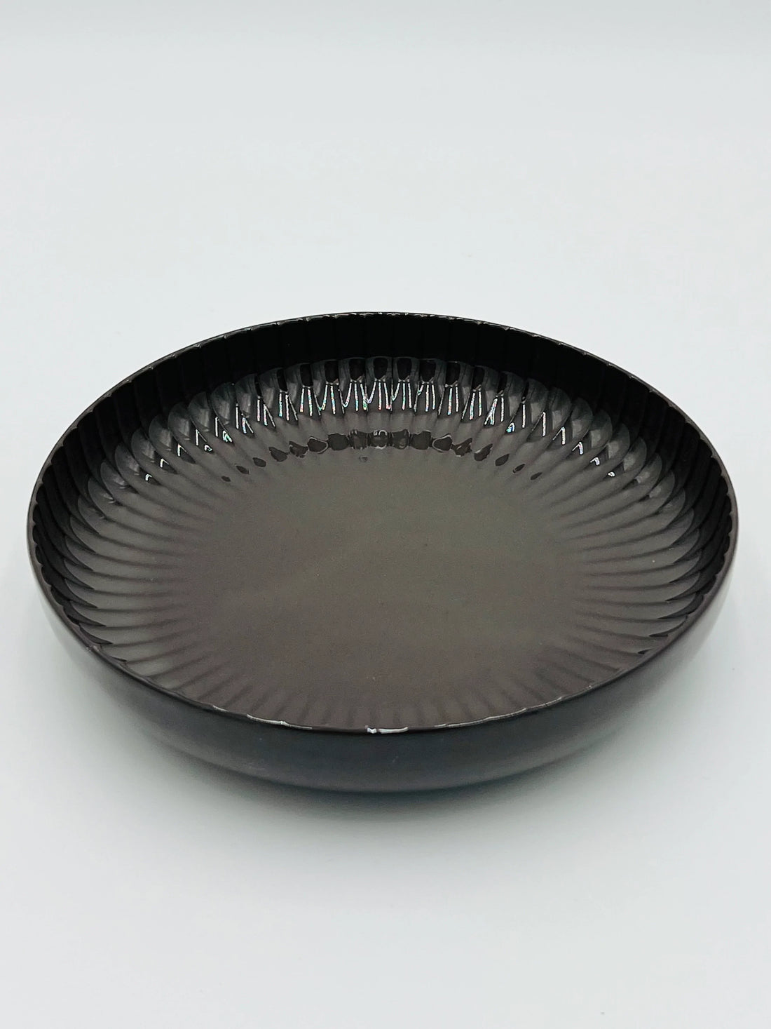 Aura Crest Deep Plate Black 20cm