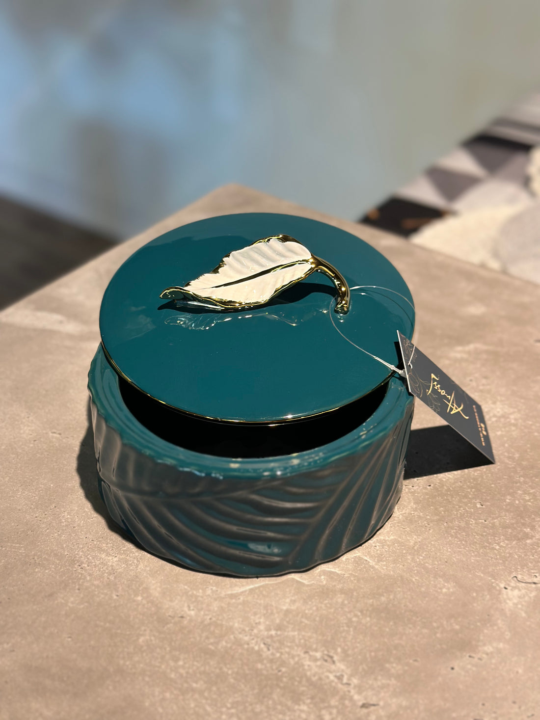 Elegant Green Decorative Box with Gold Leaf Handle