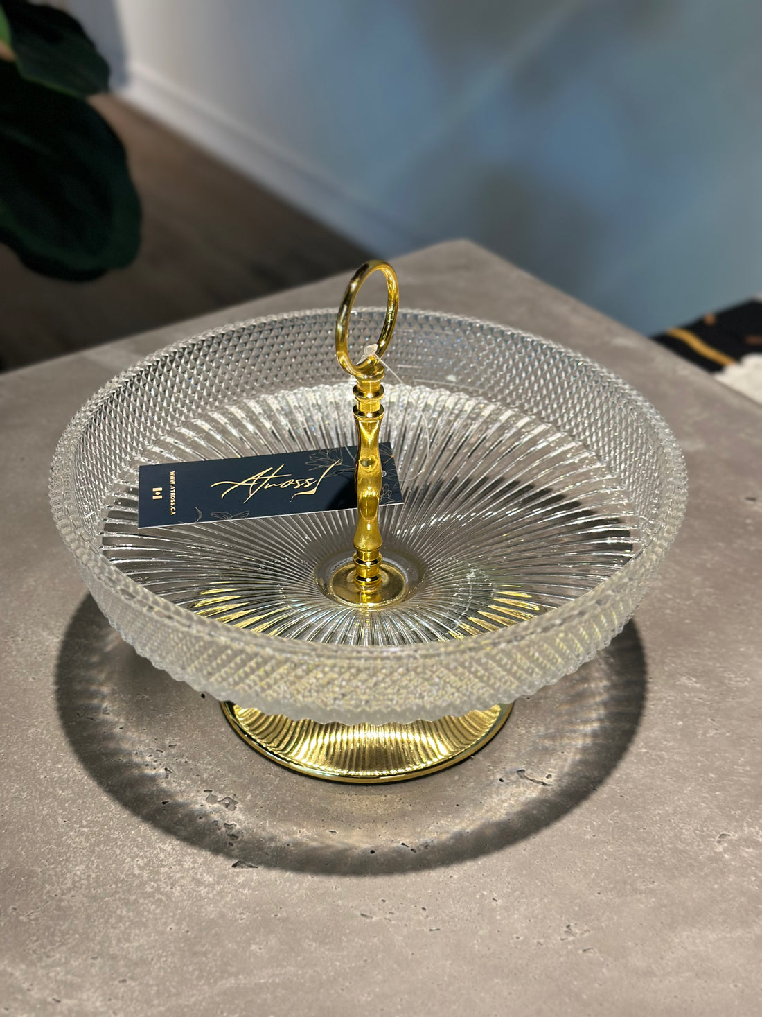 Single-Tier Textured Glass Serving Stand with Gold Handle