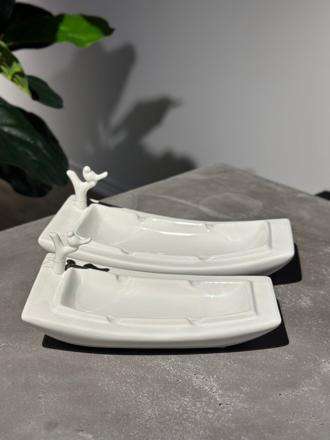 Elegant White Boat-Shaped Ashtray