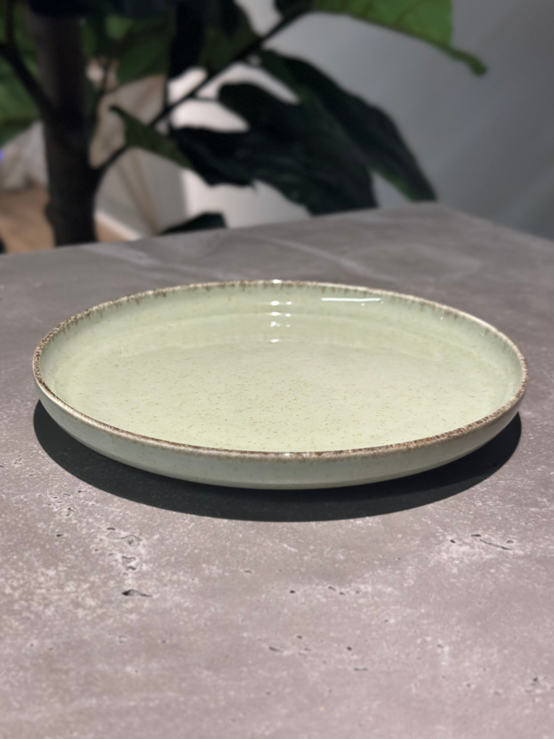 Pearl Mood Flat Plate Green 19cm