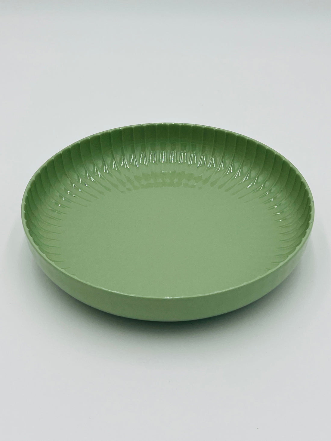 Aura Crest Deep Plate Green 20cm