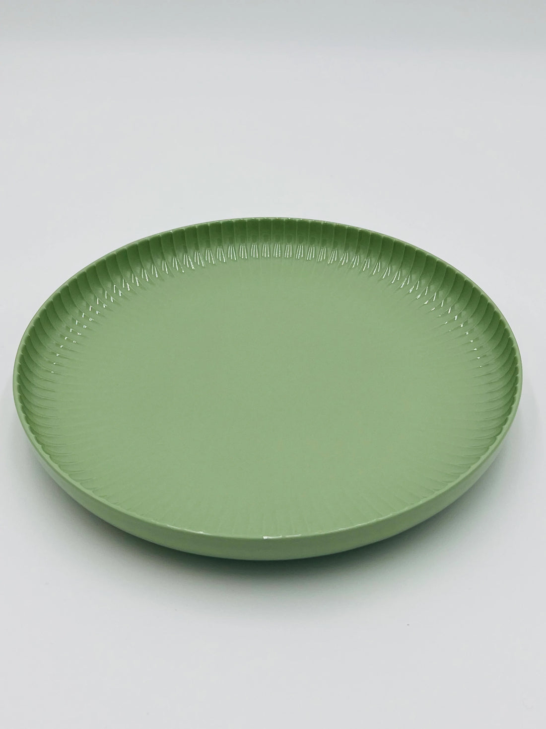 Aura Crest Flat Plate Green 24cm